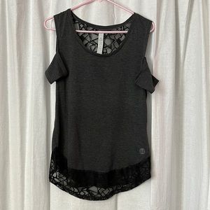 Really cute athleasure top by Balance Collection. Only worn a few times